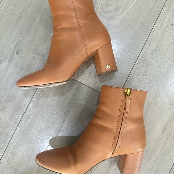 TORY BURCH Women’s Brooke Calf Leather Booties - Picture 4 of 16